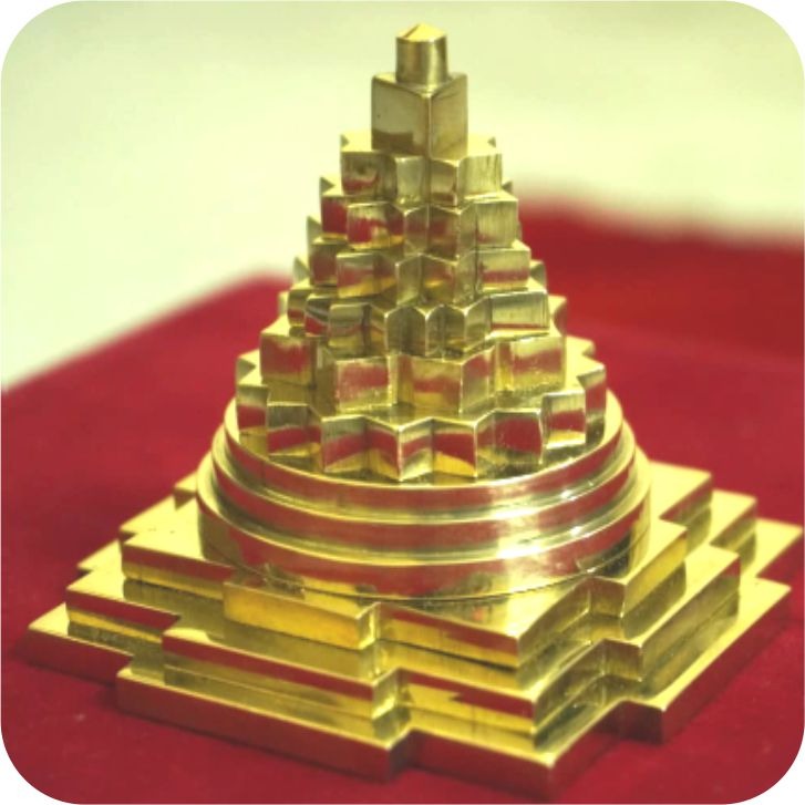 <p style="text-align: center;"><span style="color: #7d4219;"><strong><span style="font-family: 'book antiqua', palatino; font-size: 14pt;">Sumeru Sri Yantra</span></strong></span></p>