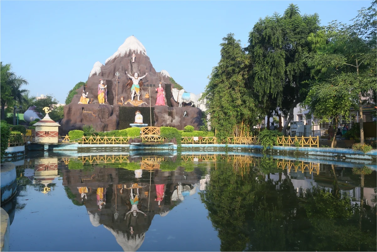 <p><span style="font-family: 'book antiqua', palatino; font-size: 14pt; color: #7d4219;"><strong>Anand Dham Ashram, New Delhi</strong></span></p>